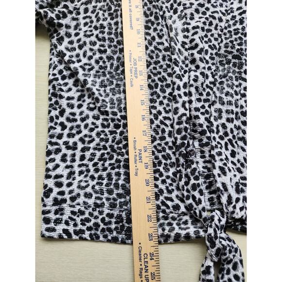 Top/Blouse-Chico's-Black White Leopard-Silver Threads-No Closure-Bottom Tie-3/LG - Picture 13 of 16